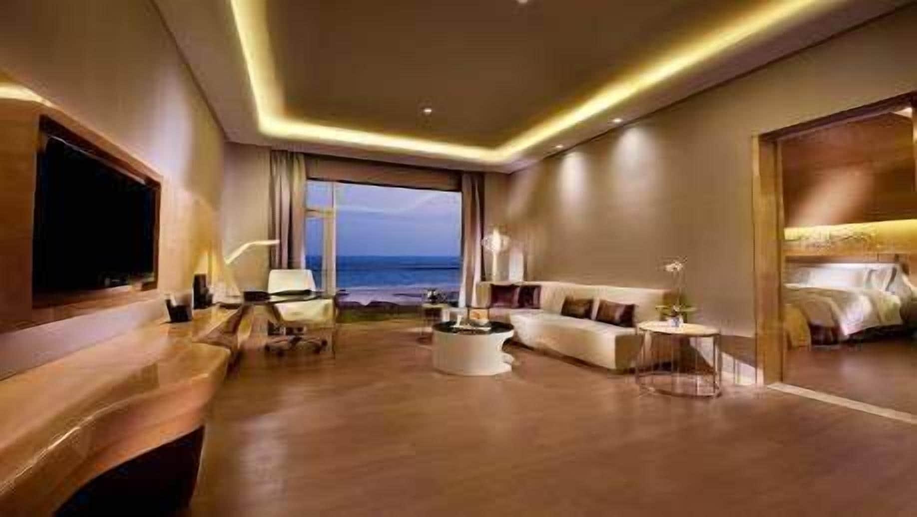 Отель Wyndham Grand Циндао Экстерьер фото