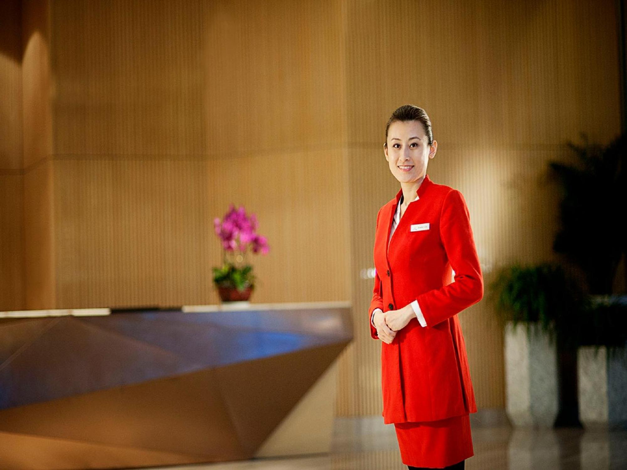 Отель Wyndham Grand Циндао Экстерьер фото
